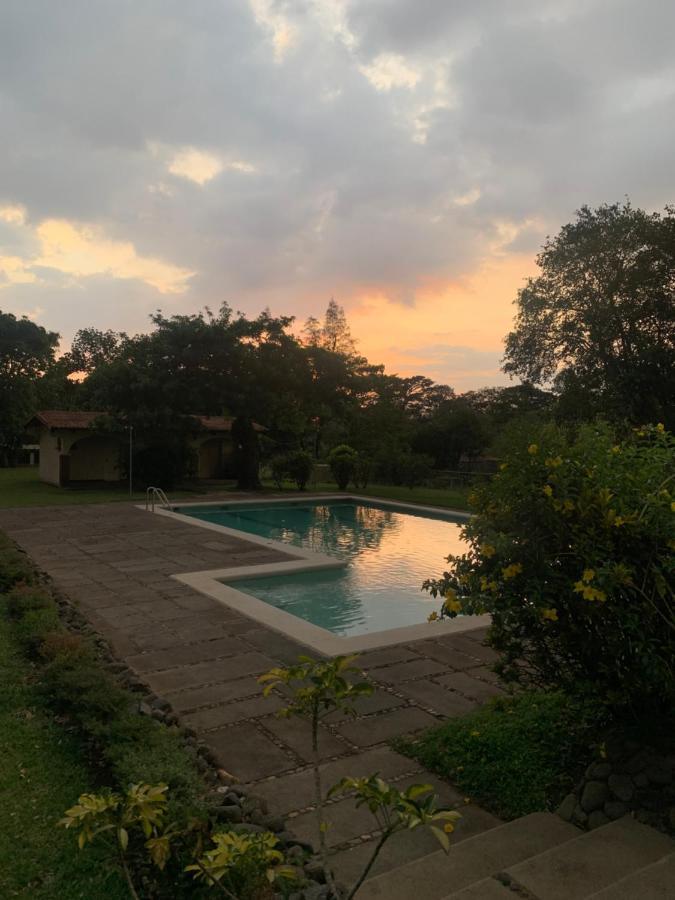 Hermoso Apartamento Cerca Del Aeropuerto San Antonio De Belen Kültér fotó